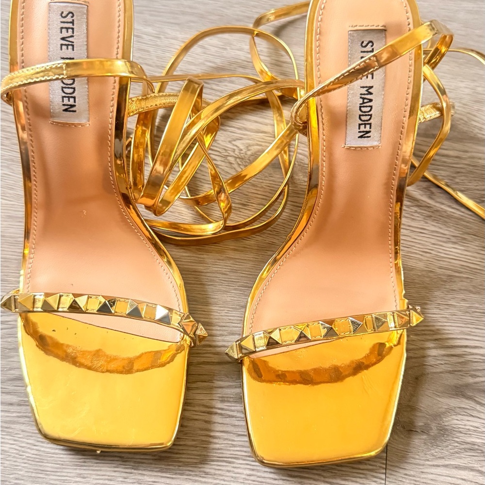 Steve Madden Metallic Gold Heels